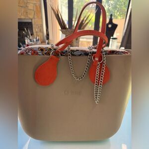 Obag Italy Bag w/ Insert and shoulder strap plus Handle from the build your own!